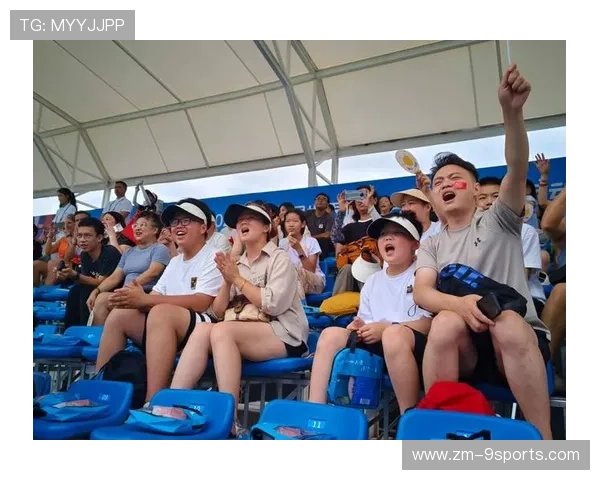 比赛现场:运动员与观众的互动盛宴,运动员比赛场景 比赛现场:运动员与观众的互动盛宴,运动员比赛场景