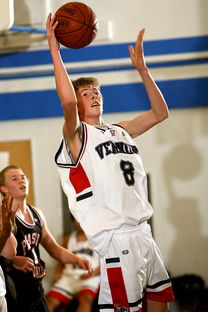 九游官网入口活动-上海队新援爆发,冲击季后赛崭露头角!,上海队最新球员